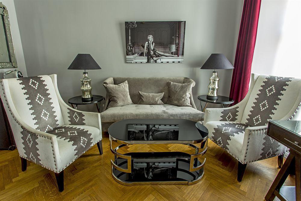 St. Petersbourg Hotel - Small Luxury Hotels Of The World Tallinn Eksteriør billede