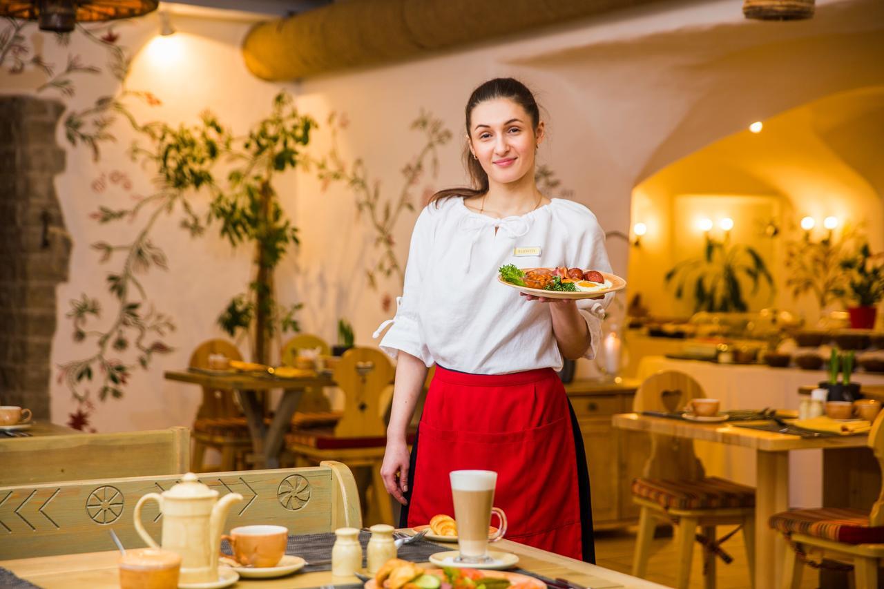 St. Petersbourg Hotel - Small Luxury Hotels Of The World Tallinn Eksteriør billede