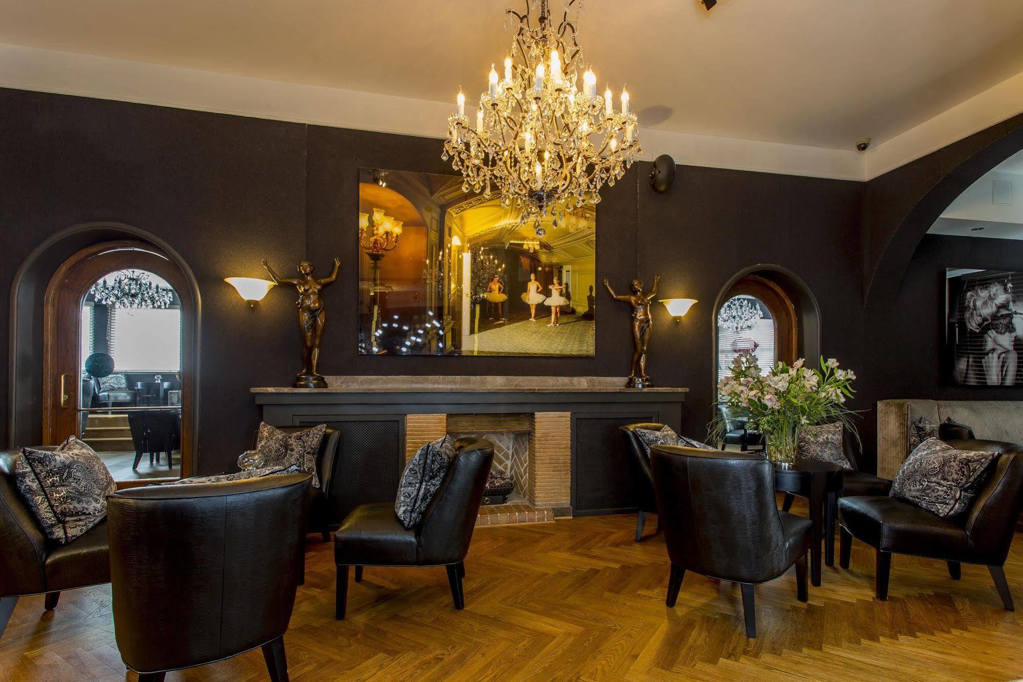 St. Petersbourg Hotel - Small Luxury Hotels Of The World Tallinn Eksteriør billede
