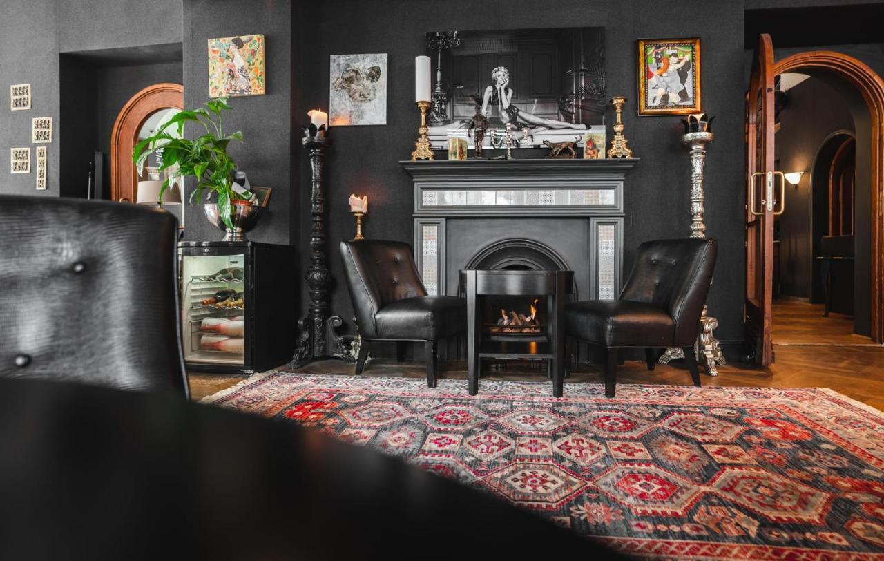 St. Petersbourg Hotel - Small Luxury Hotels Of The World Tallinn Eksteriør billede